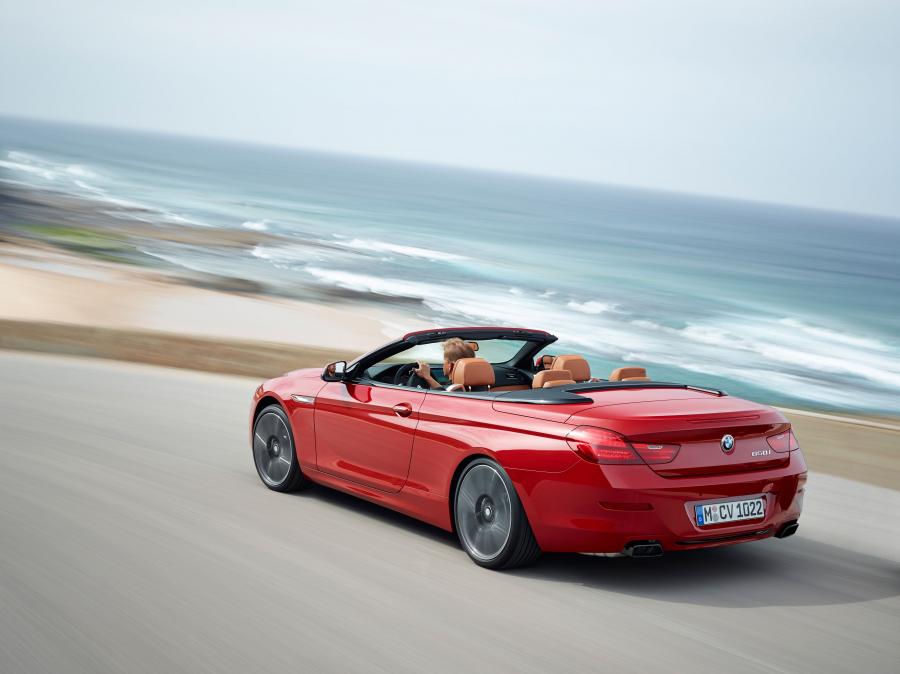  BMW 650i Convertible 2015 года  (фото 34 из 49)